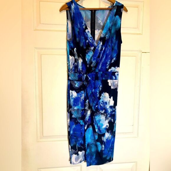 Tahari Dresses & Skirts - Tahari faux wrap dress, sleeveless, excellent condition, size medium